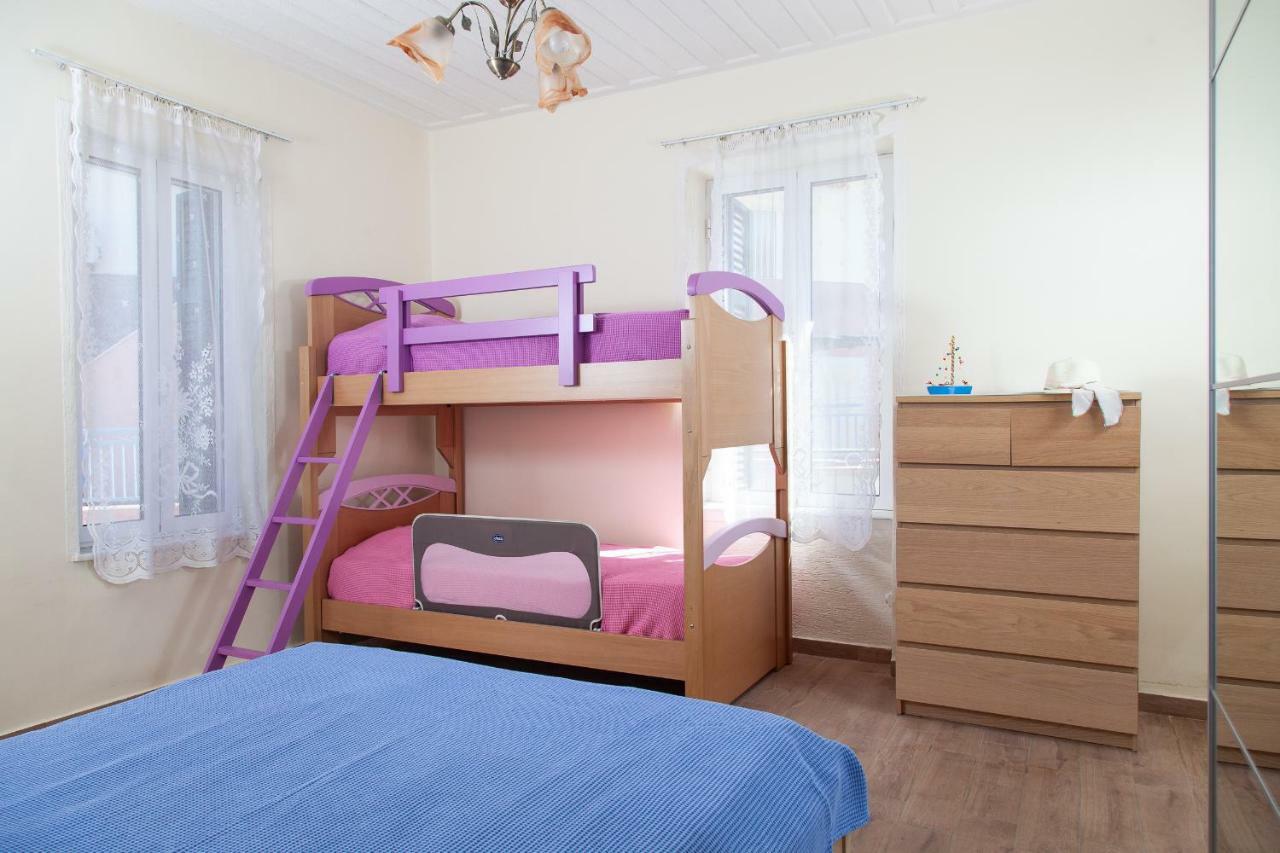 Villa @ Poros Poros Town Екстериор снимка