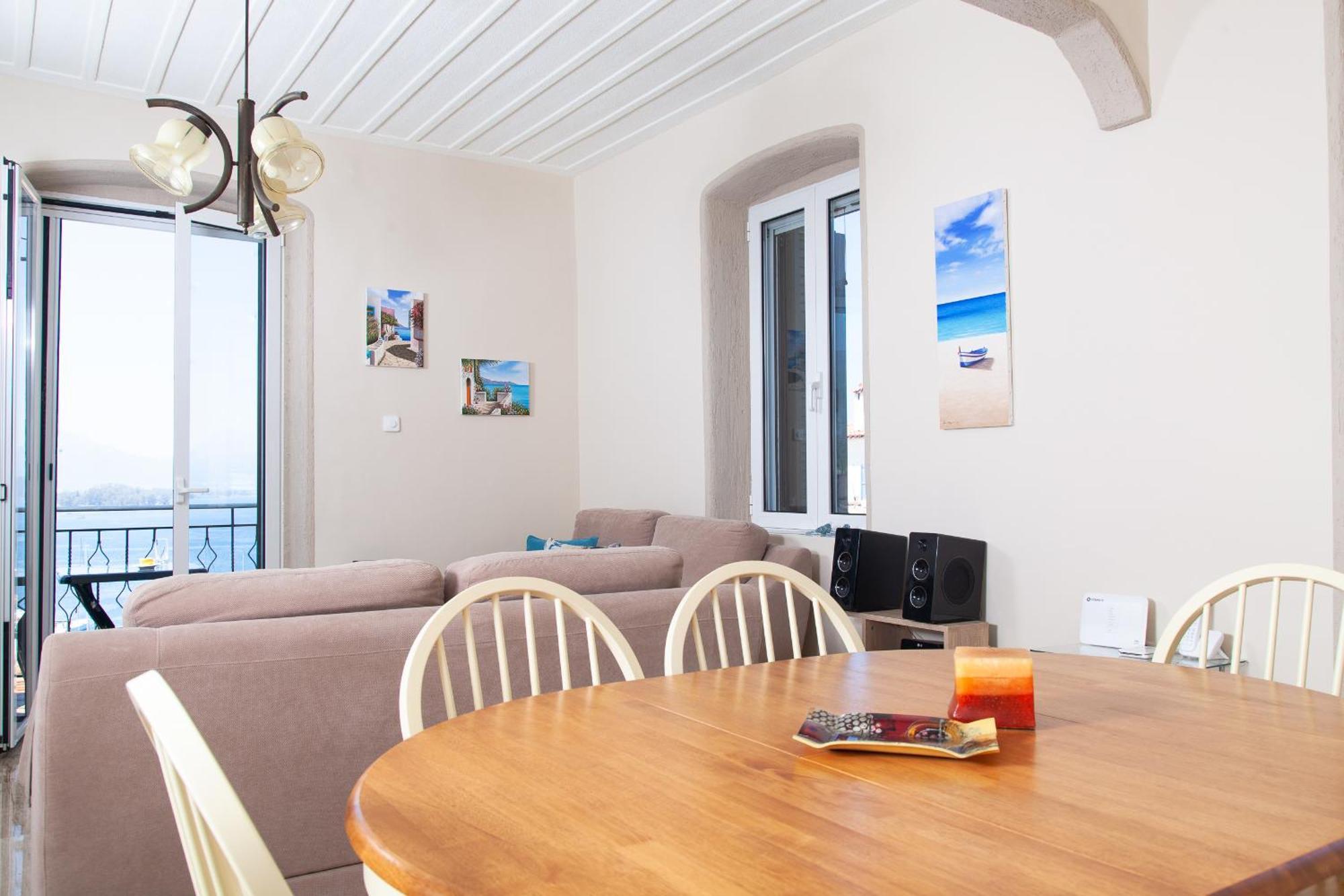 Villa @ Poros Poros Town Екстериор снимка
