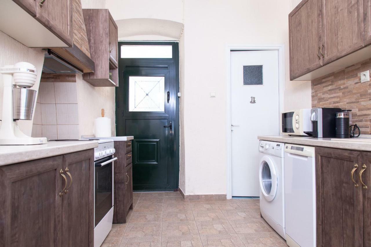 Villa @ Poros Poros Town Екстериор снимка